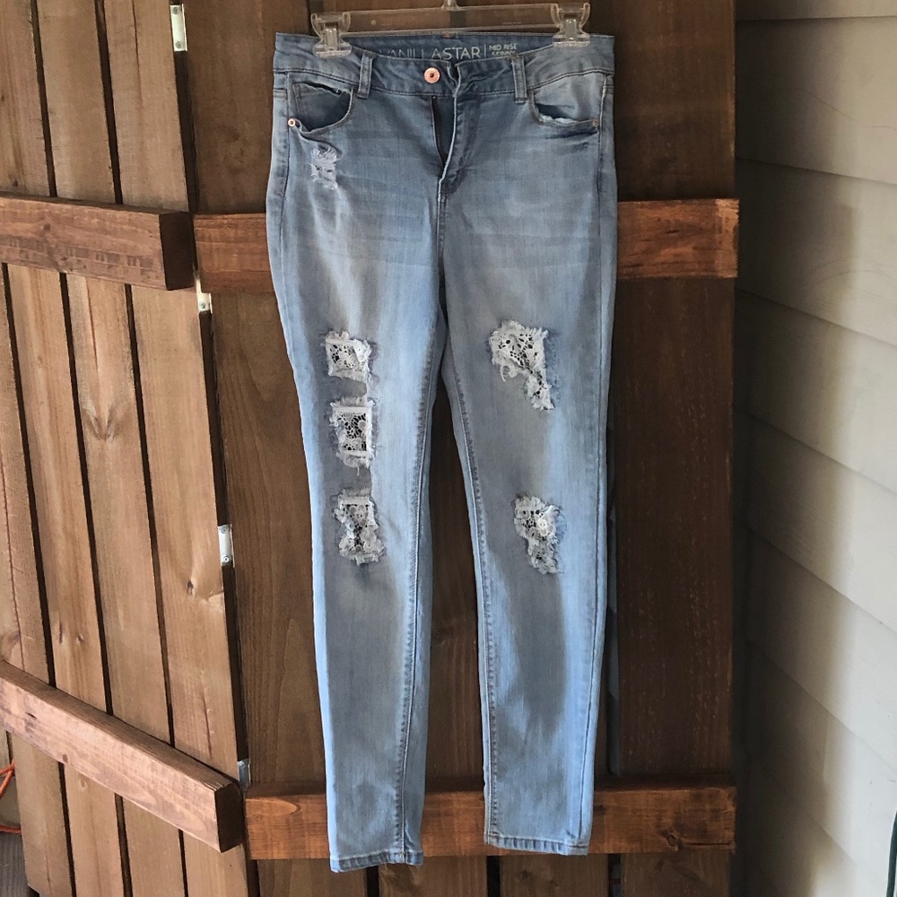 VANILLA STAR - Mid Rise Skinny Jeans Size 9